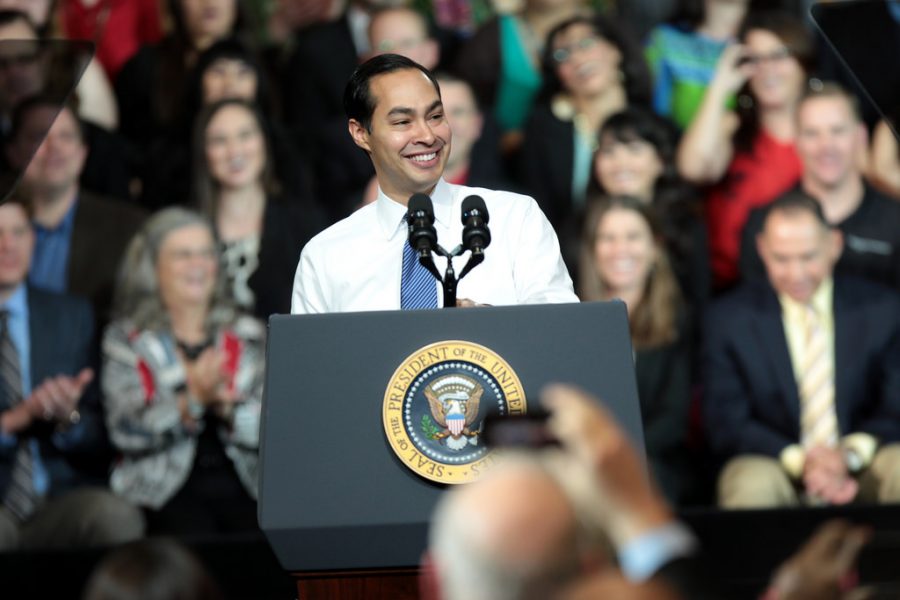 Presidential Hopeful Julian Castro Speaks in Manchester